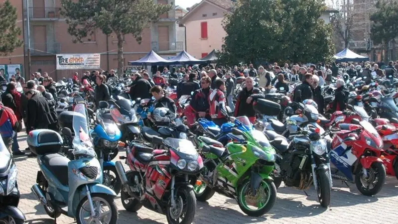 Stevenage, la citt&agrave; britannica che dice stop ai giri in gruppo e ai motoraduni