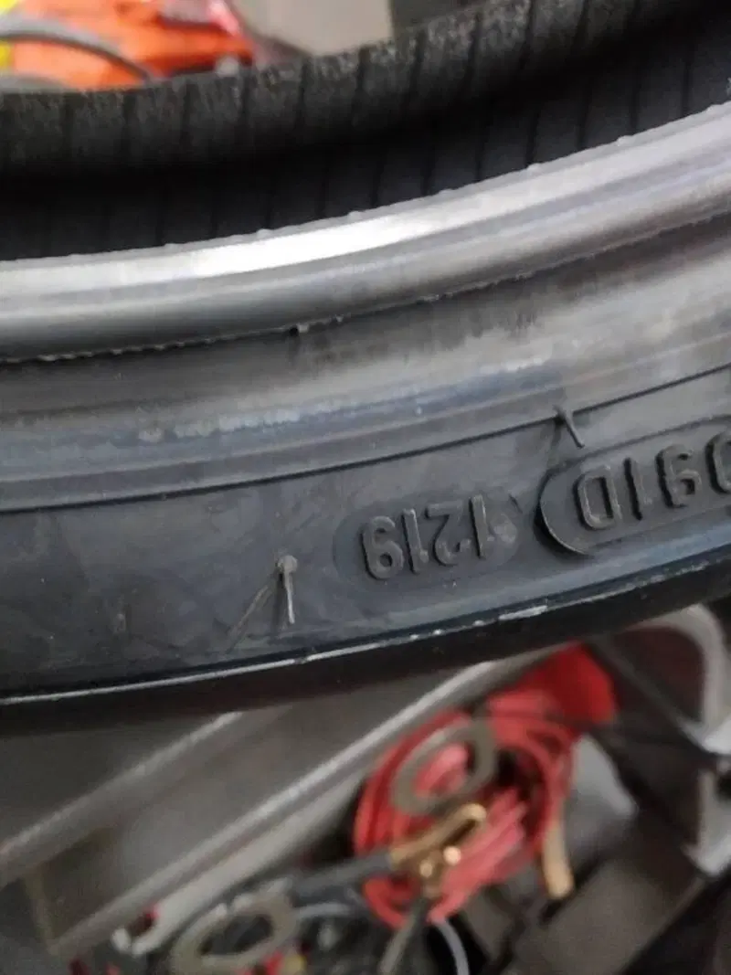 COPPIA PIRELLI DIABLO SUPERCORSA SC V3 SC1 SC2 (3)