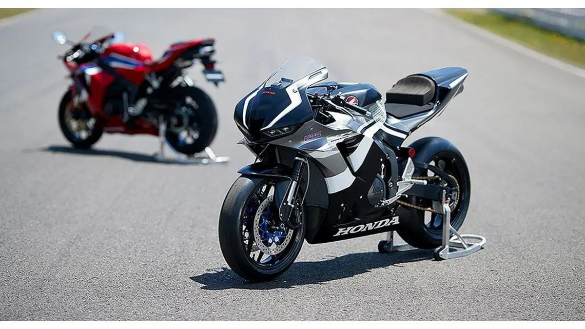 Honda CBR600RR 2021. Foto, dati e prezzo