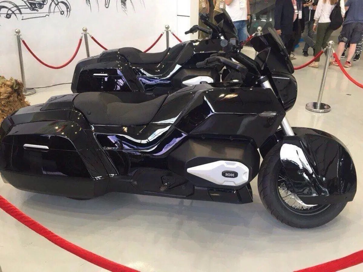 Aurus Escort. La moto elettrica di Putin