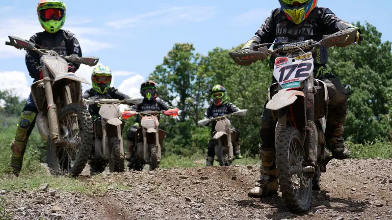 Team Full Gas: il Cross e l'Enduro visti dai ragazzini!