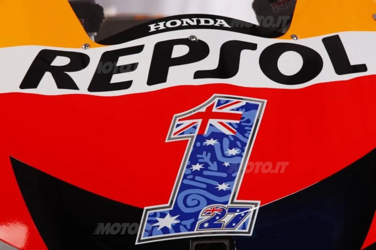 Honda: in arrivo una sportiva su base MotoGP! Sarà l’erede della mitica RC30 (8)