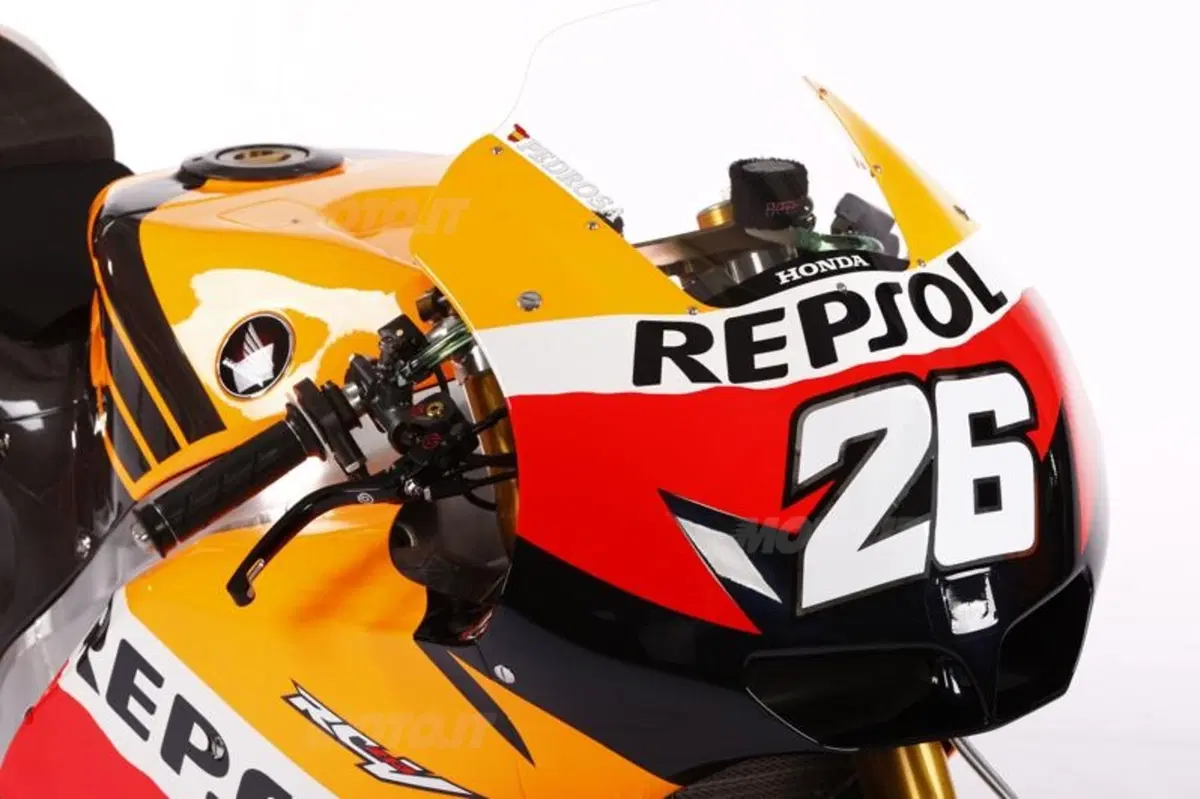 Honda: in arrivo una sportiva su base MotoGP! Sarà l’erede della mitica RC30 (12)