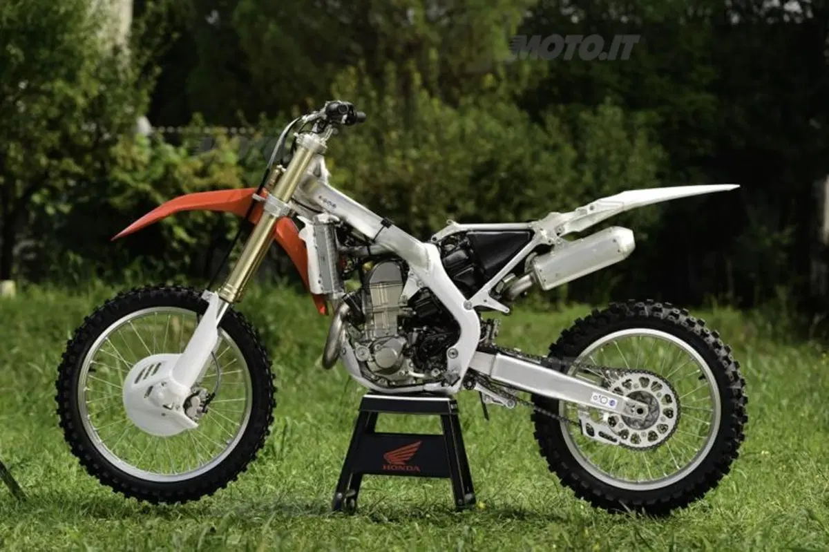Honda CRF450R 2013  (14)