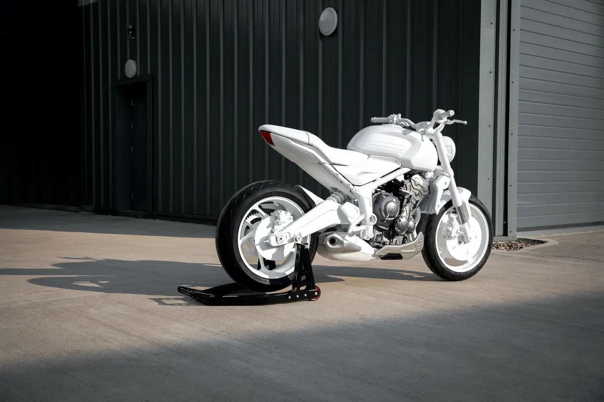 Triumph Trident Concept: una media per il 2021
