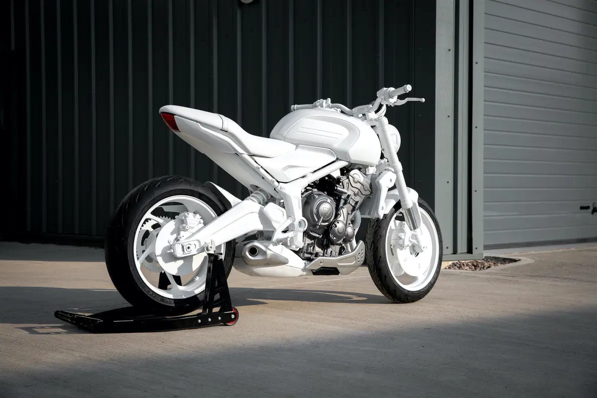 Triumph Trident Concept: una media per il 2021 (4)