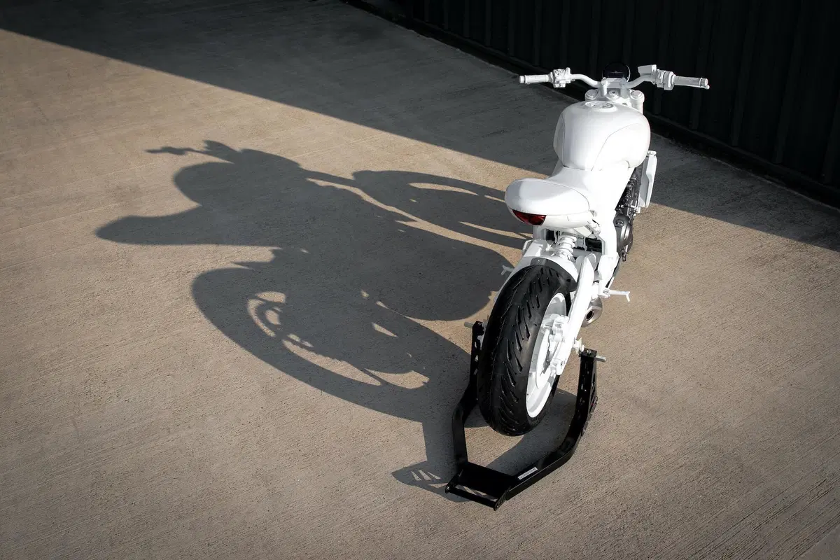 Triumph Trident Concept: una media per il 2021 (6)