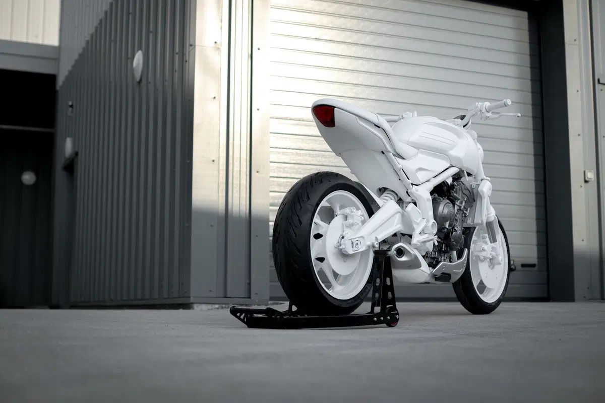 Triumph Trident Concept: una media per il 2021 (8)