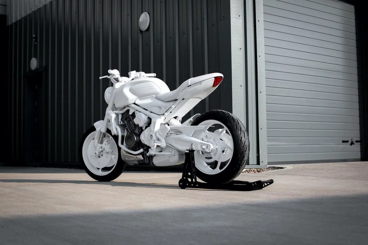 Triumph Trident Concept: una media per il 2021 (10)
