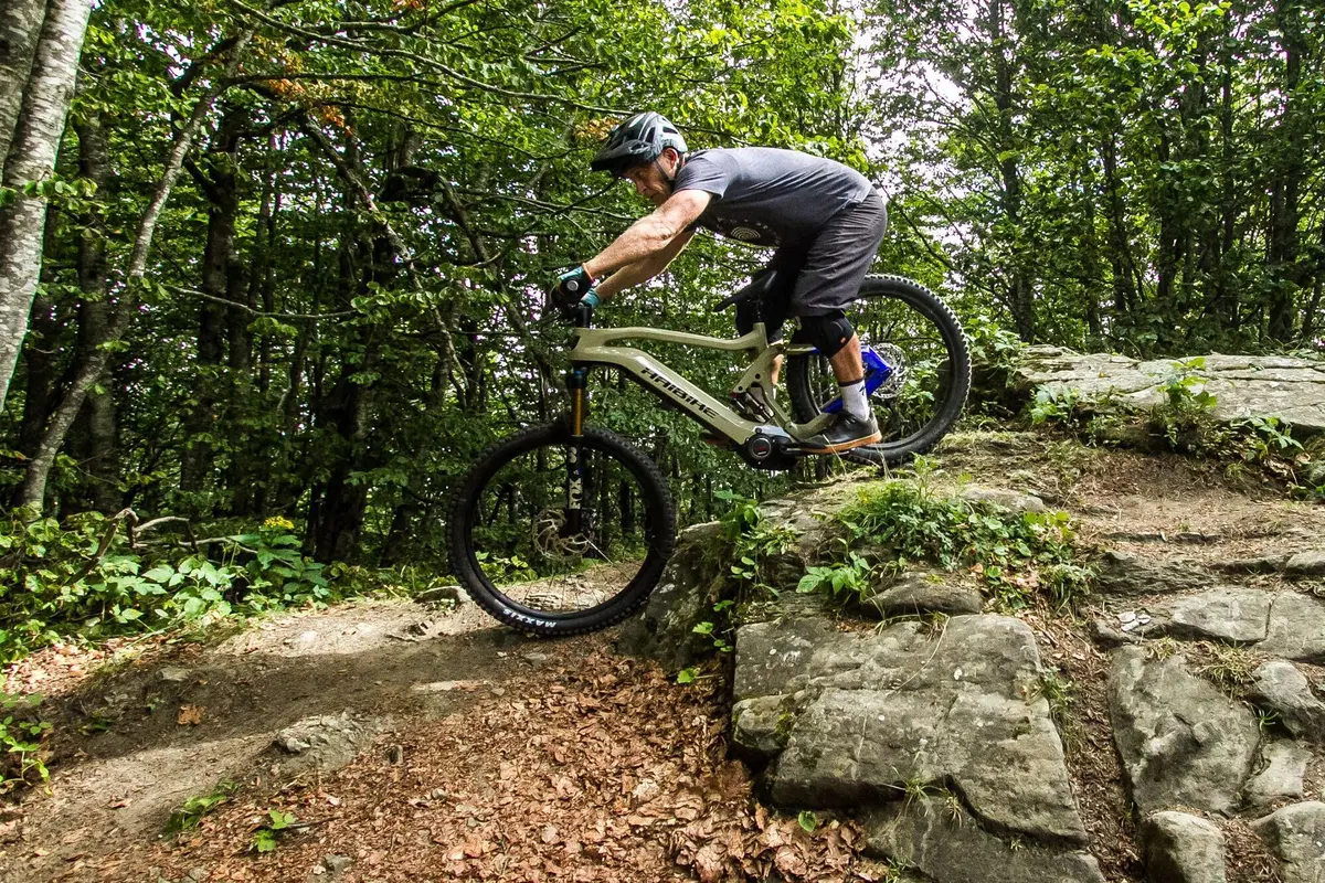 Haibike All mountain 7. Eclettica ed economica (2)