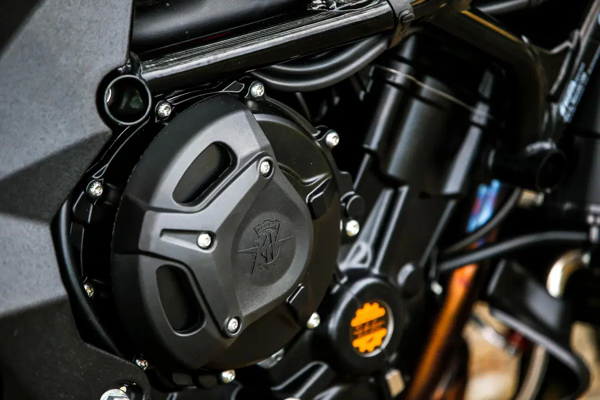 MV Agusta Turismo Veloce 800 Rosso. Fa bene al cuore e al portafogli (3)