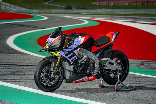 Aprilia Tuono V4X: la naked da pista (in serie limitata) (2)