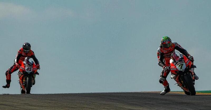 SBK 2020, GP Aragon: Davies chiude in testa le FP1 al Motorland