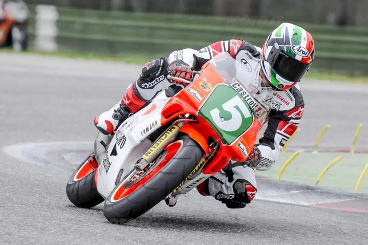 Luca Cadalora in sella alla YZR-M1 MotoGP alla 200 Miglia di Imola (9)