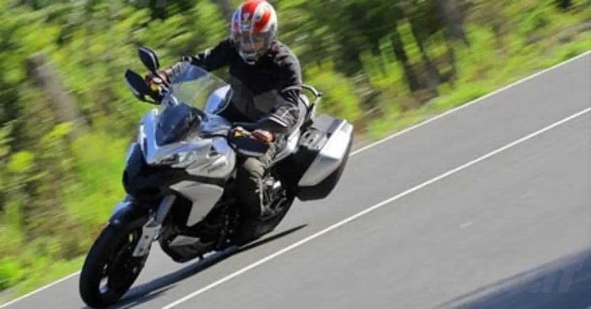 Ducati Multistrada 1200  (2)