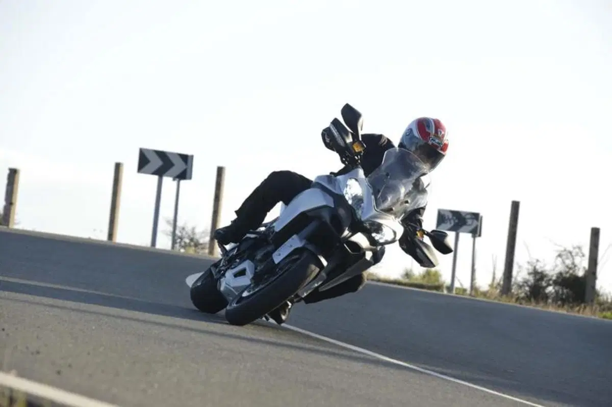Ducati Multistrada 1200  (4)