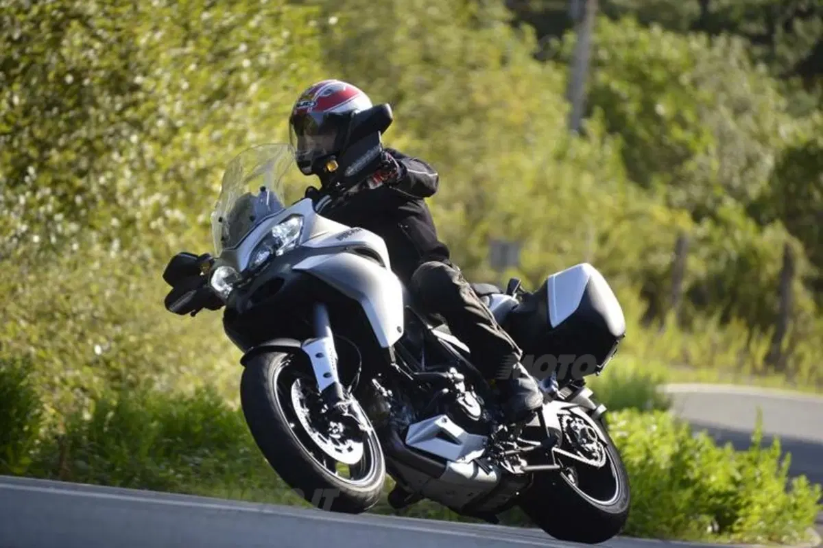 Ducati Multistrada 1200  (12)