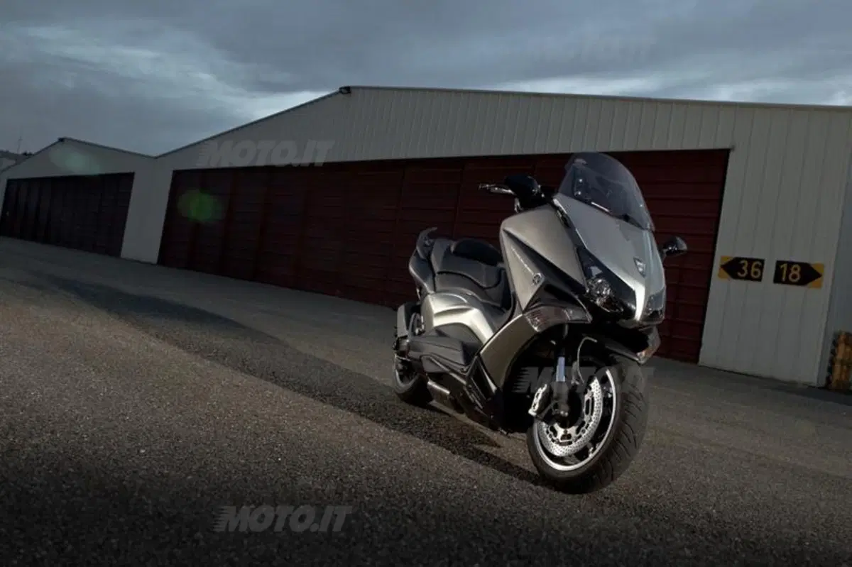 Yamaha T-MAX Hyper Modified by Ludovic Lazareth (6)