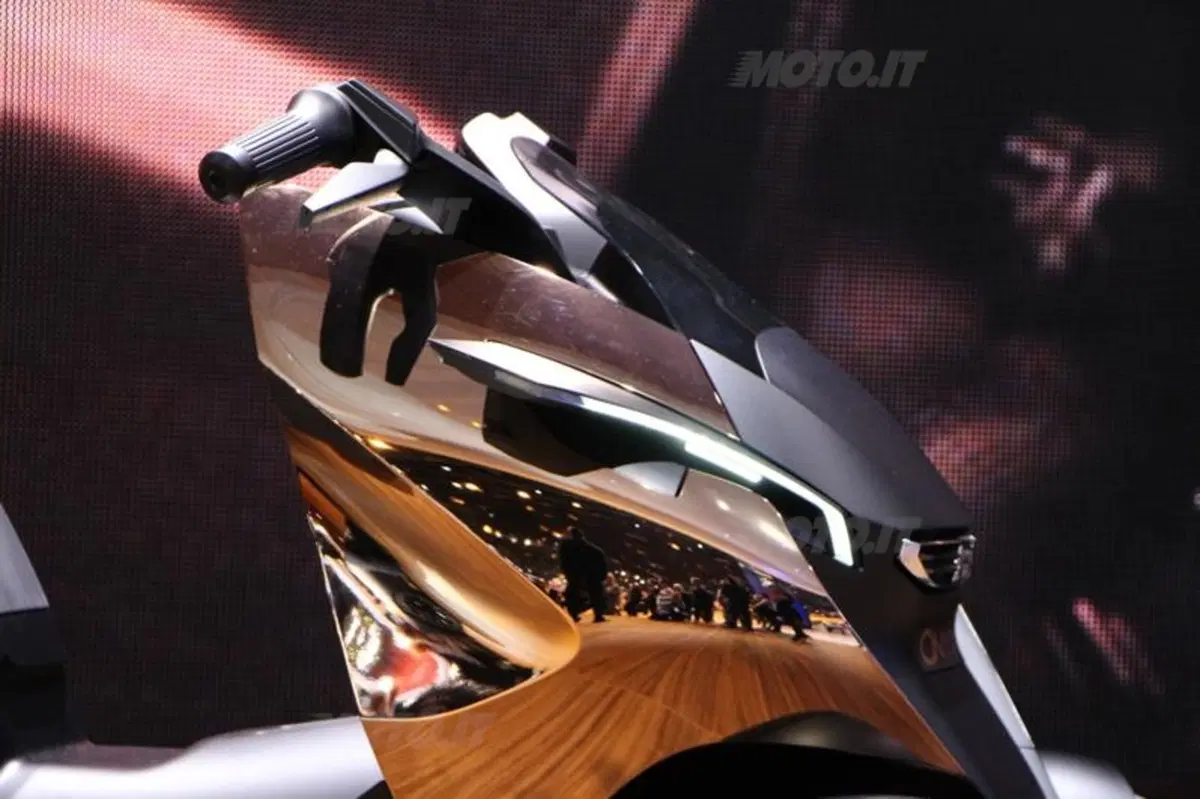 Peugeot supertrike Onyx Concept Scooter al salone di Parigi (6)