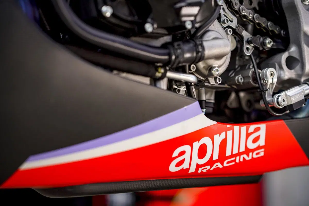Aprilia Tuono V4 Tuono V4 X (2020) (6)