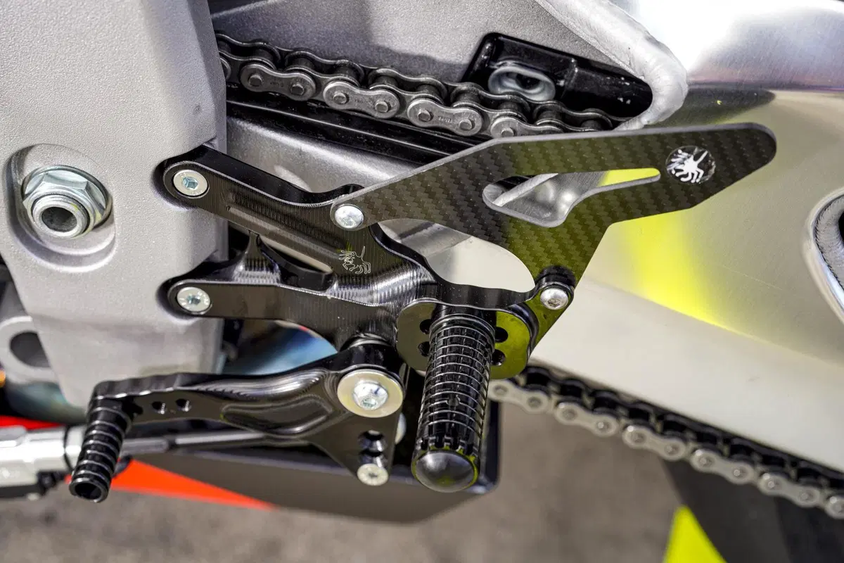 Aprilia Tuono V4 Tuono V4 X (2020) (9)