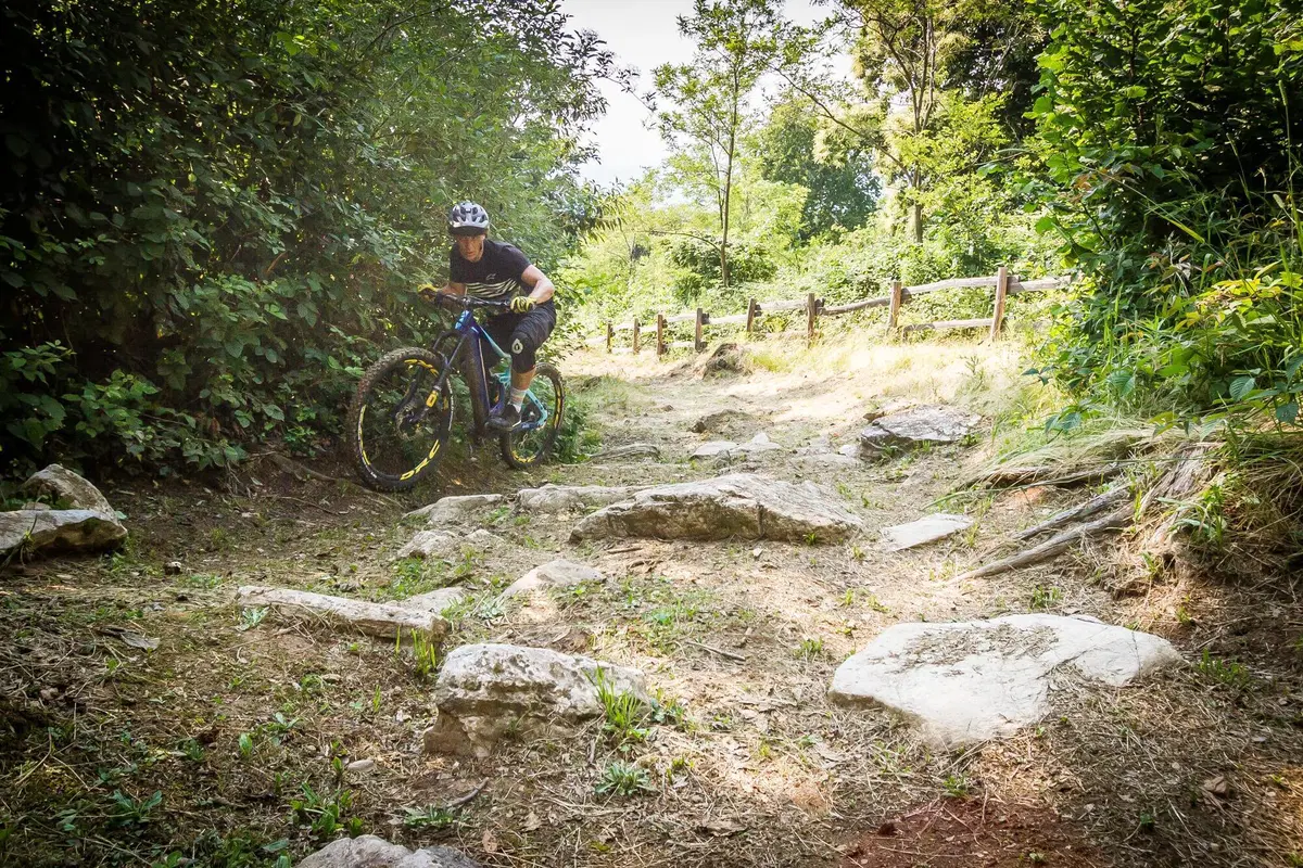 TEST - Fulgur Mula, l'anello di congiunzione con le moto da Enduro