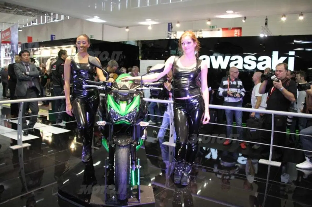 Intermot 2012: Ecco la Kawasaki Z800 (4)