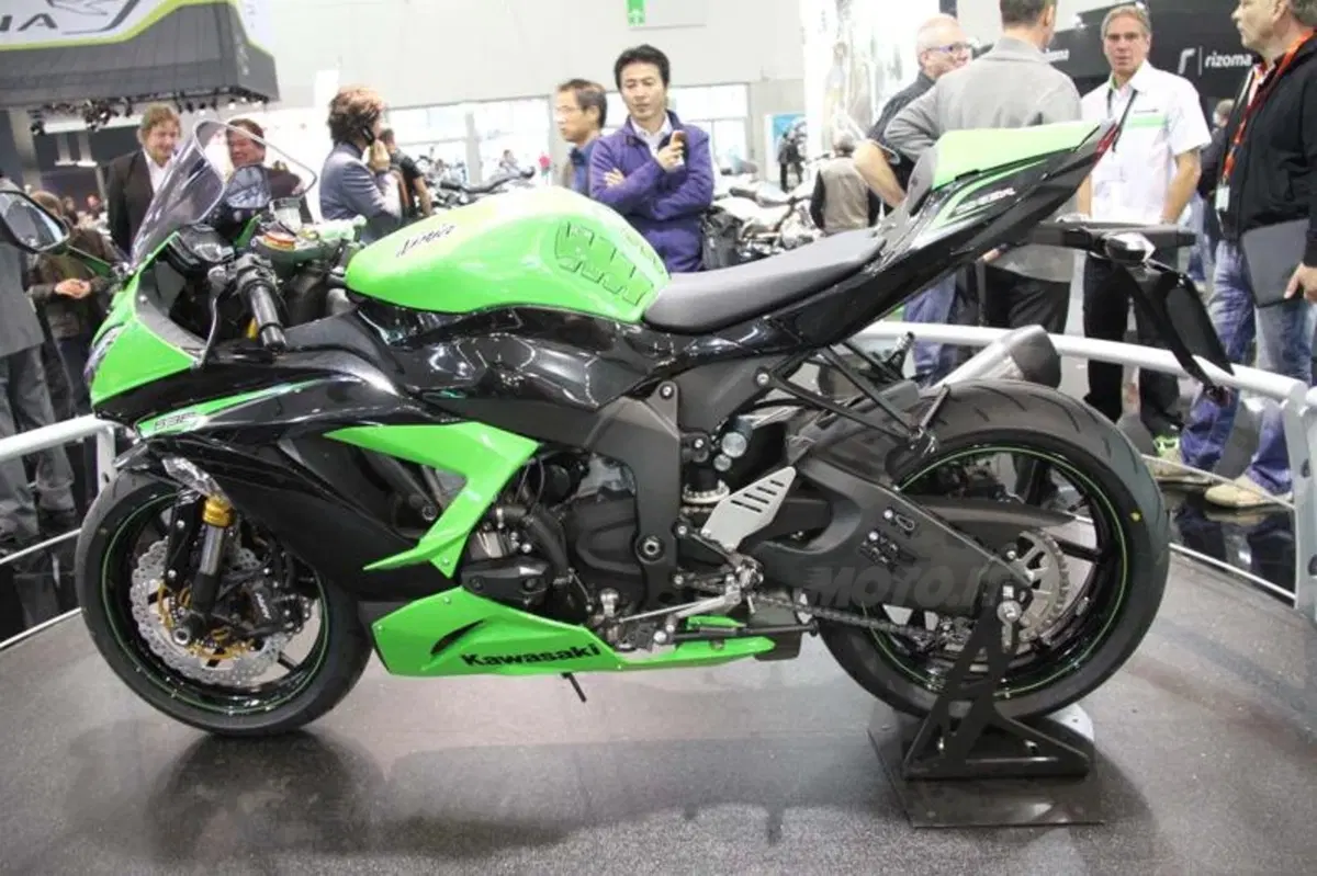 Intermot 2012: Ecco la Kawasaki Z800 (13)