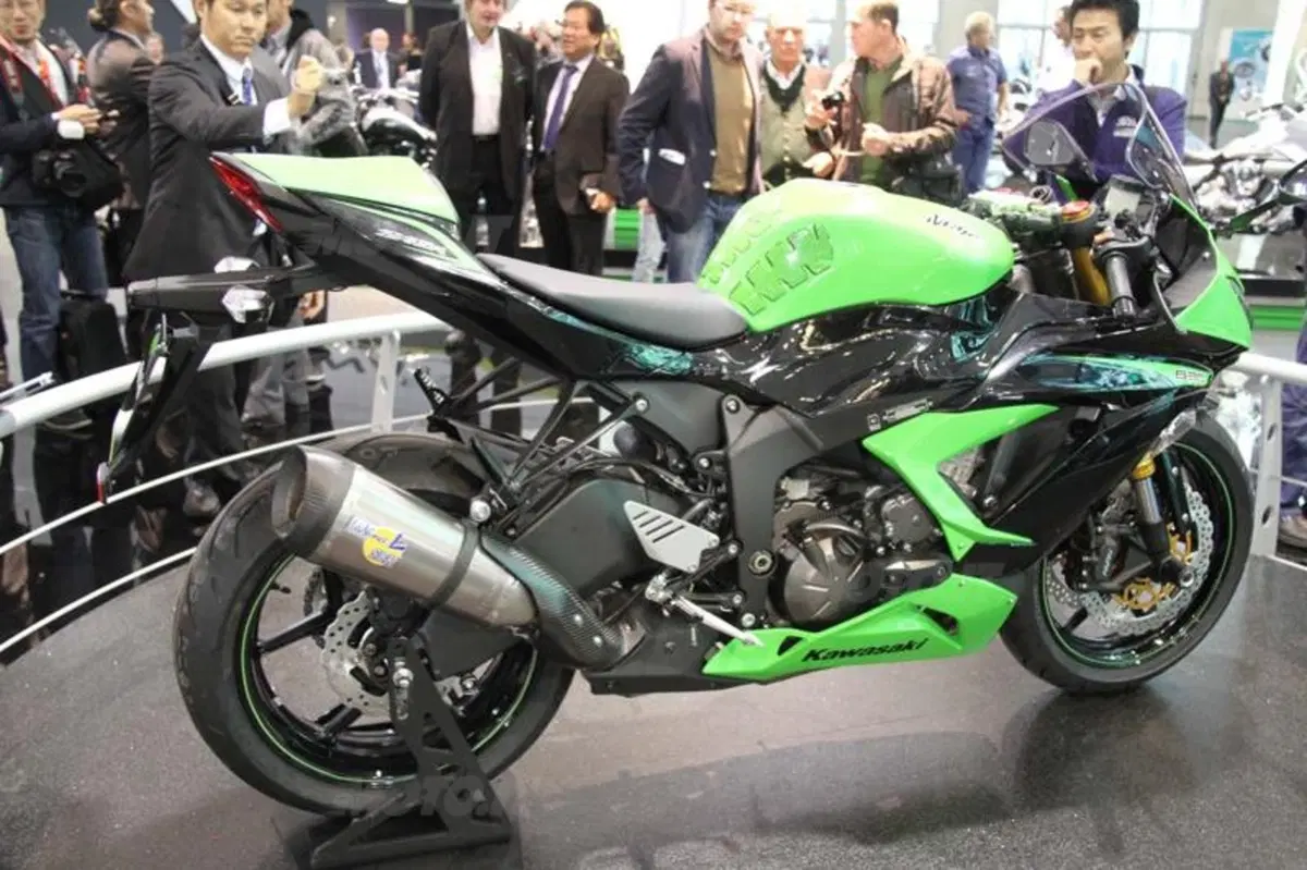Intermot 2012: Ecco la Kawasaki Z800 (14)