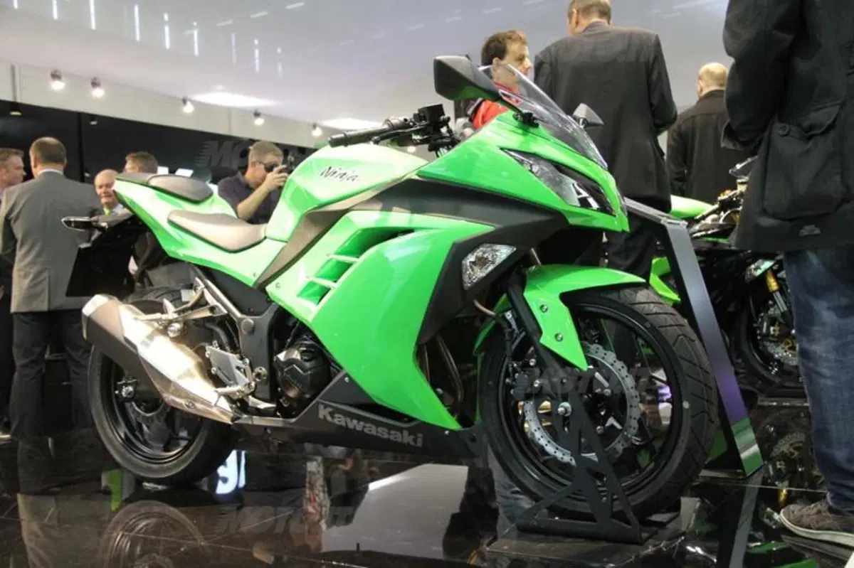 Intermot 2012: Ecco la Kawasaki Z800 (15)