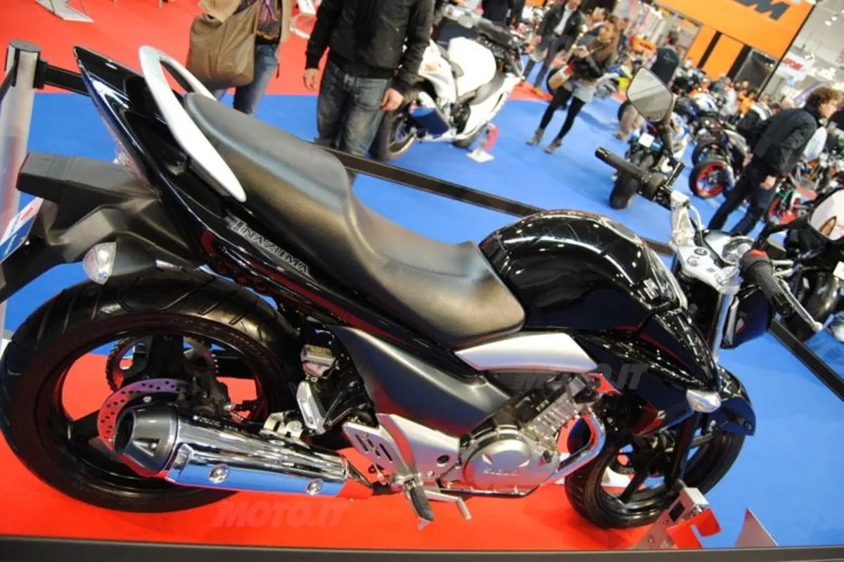 Suzuki Inazuma 250. Svelati i prezzi (3)