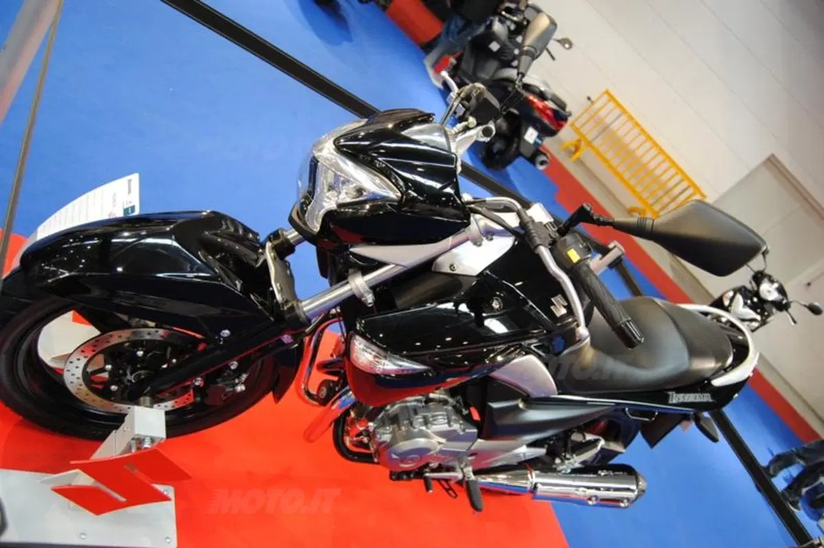 Suzuki Inazuma 250. Svelati i prezzi (6)
