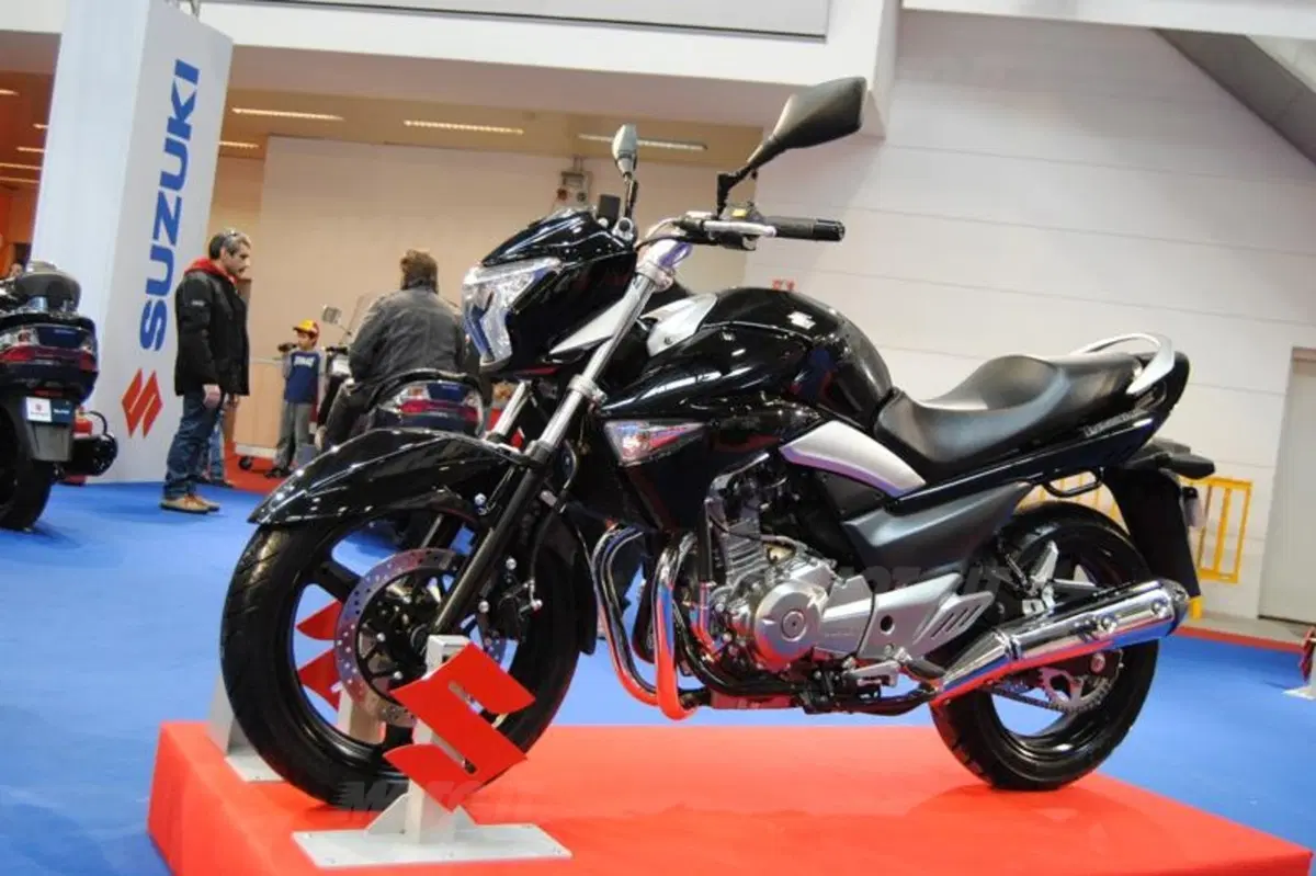 Suzuki Inazuma 250. Svelati i prezzi (10)