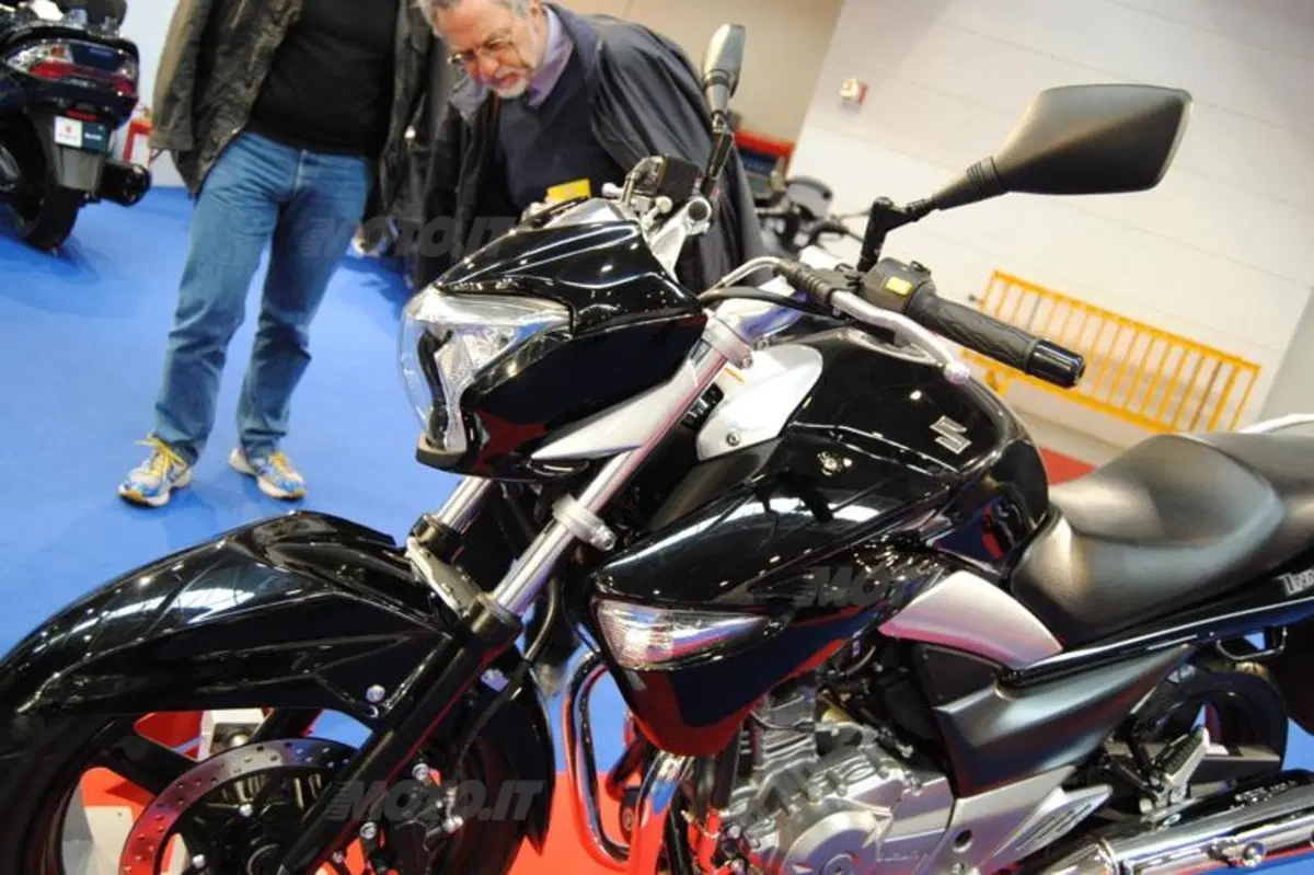 Suzuki Inazuma 250. Svelati i prezzi (11)
