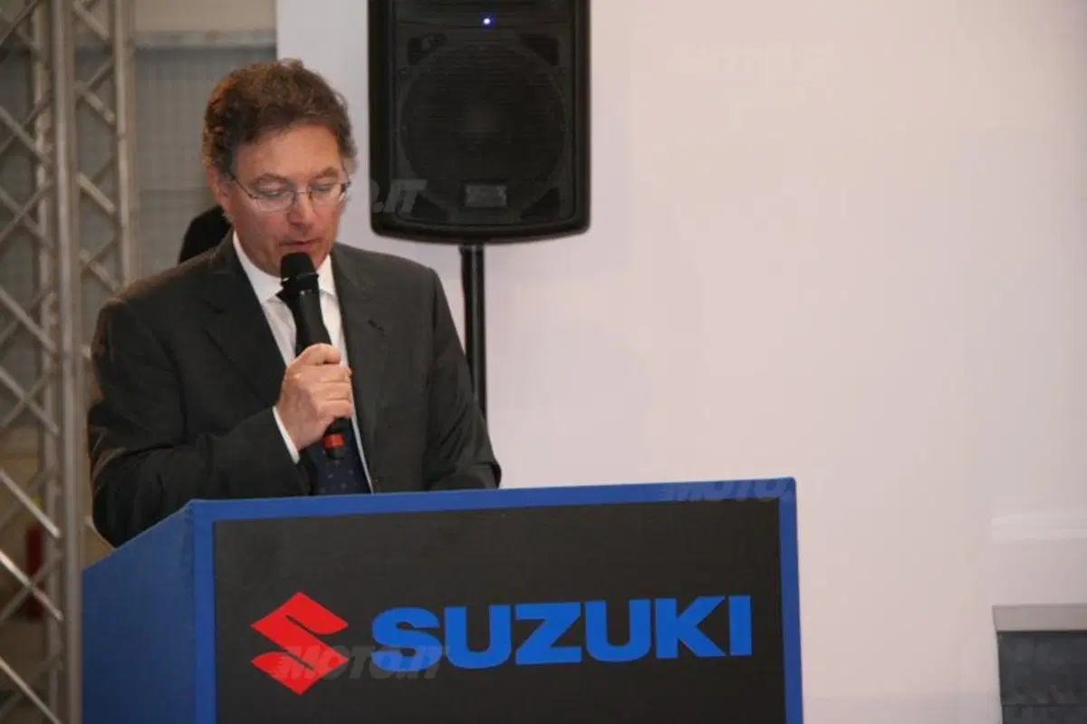 Suzuki Inazuma 250. Svelati i prezzi (23)