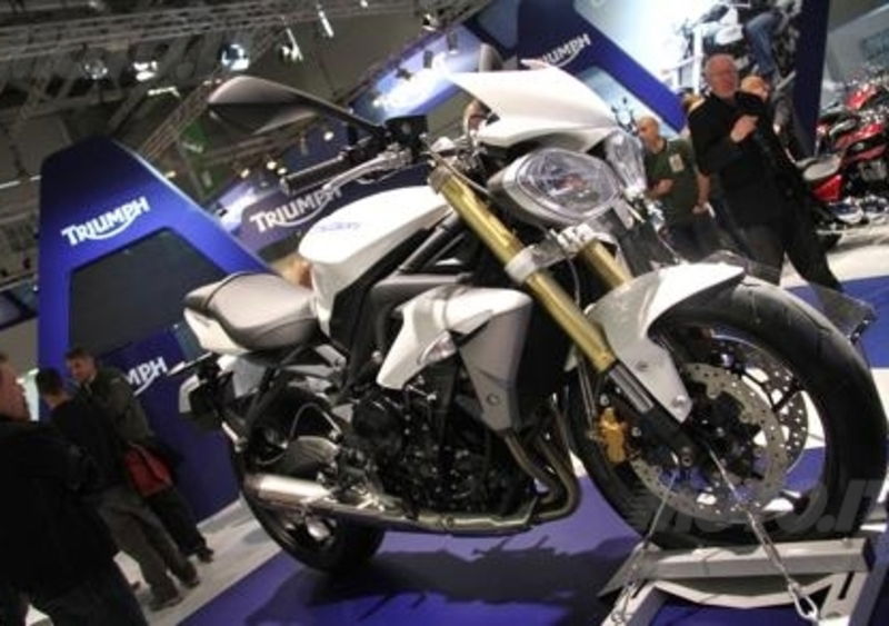 Intermot 2012: Le nuove Triumph Street Triple e Street Triple R