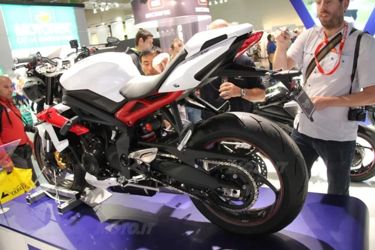 Intermot 2012: Le nuove Triumph Street Triple e Street Triple R (8)