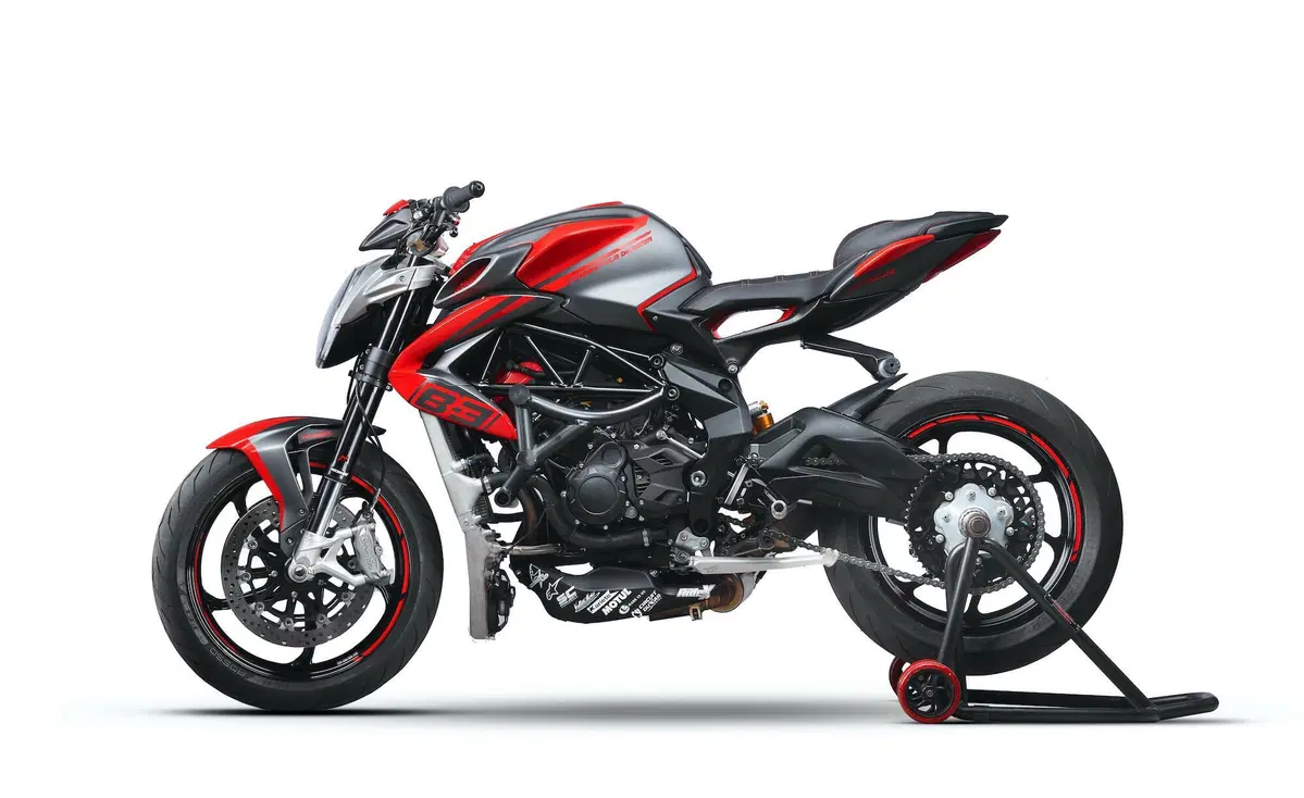 MV Agusta: nasce la Freestyle division (3)