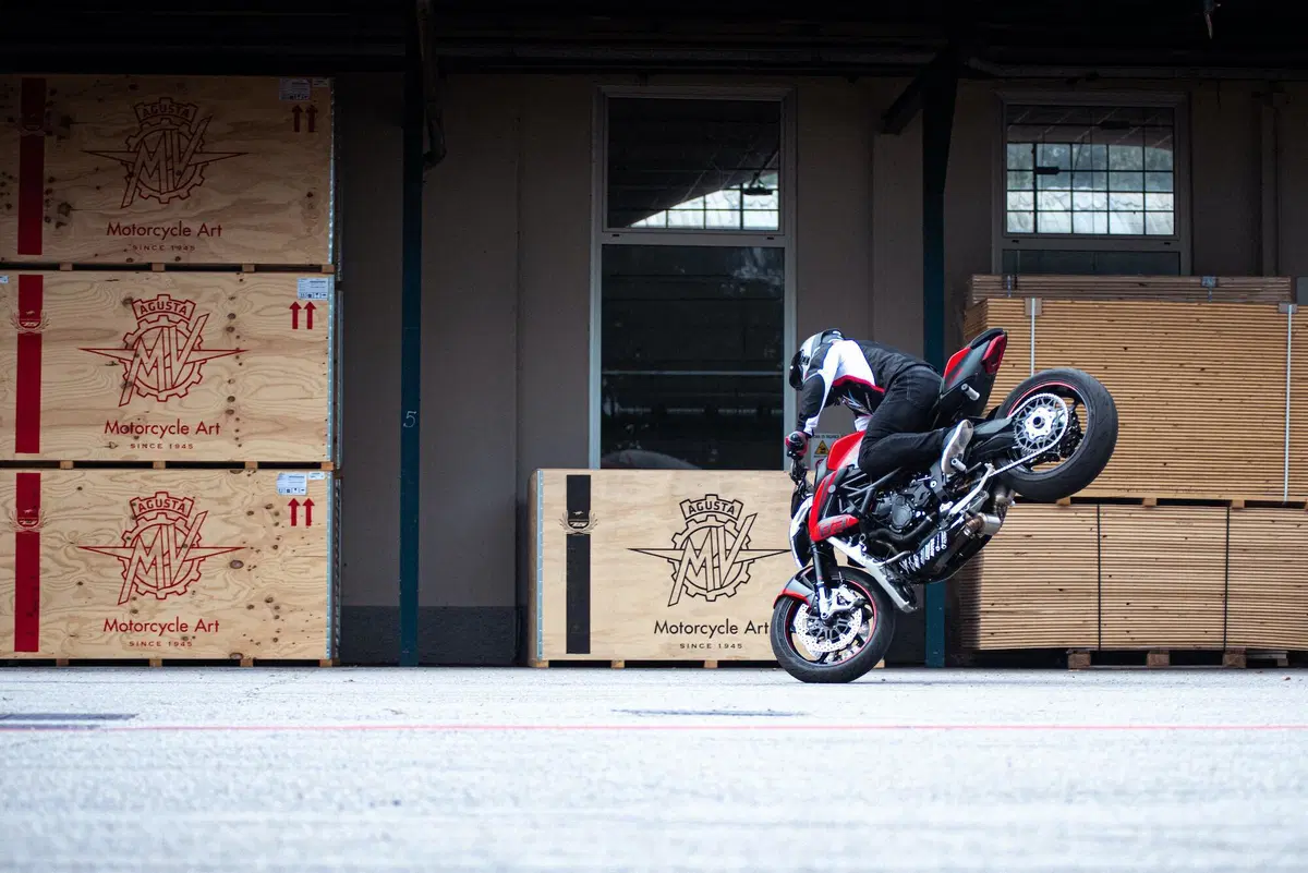 MV Agusta: nasce la Freestyle division (20)