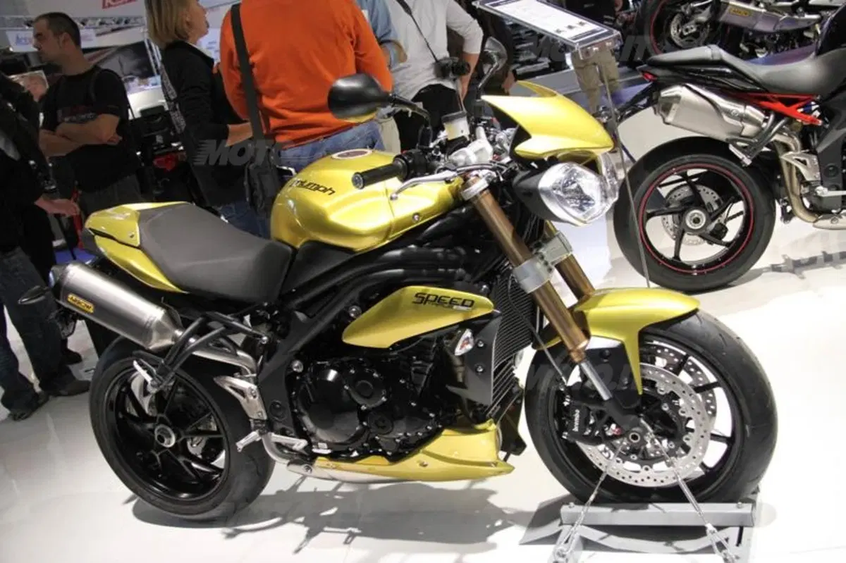 Intermot 2012: Le nuove Triumph Street Triple e Street Triple R (14)