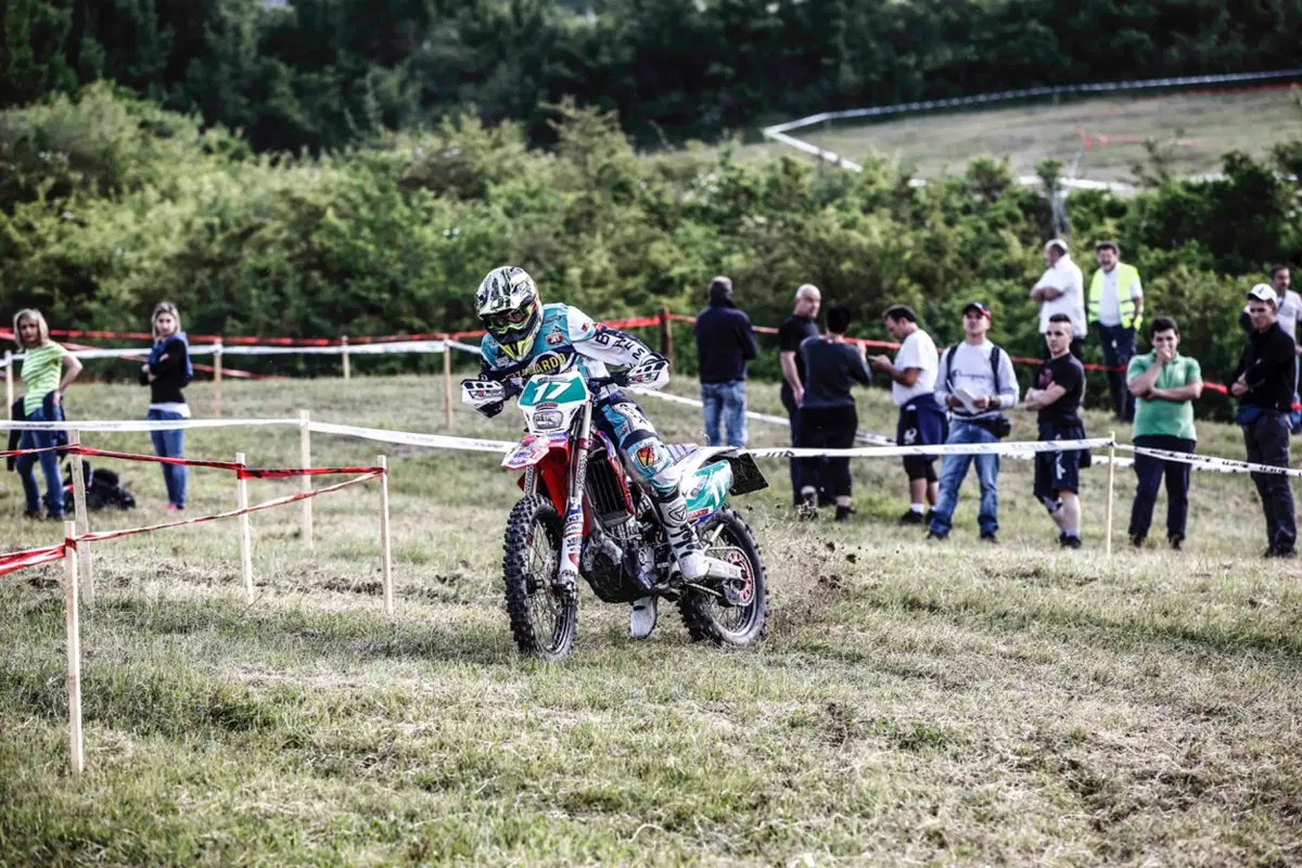 Enduro. Assoluti d’Italia: Salvini trionfa sotto la pioggia a Firenzuola (11)
