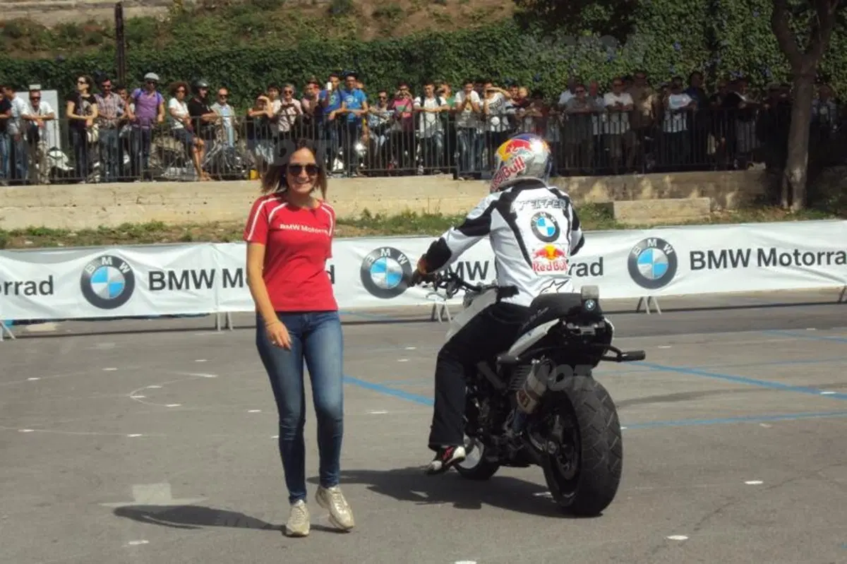 BMW. Il meeting del Sud richiama centinaia di motociclisti (11)