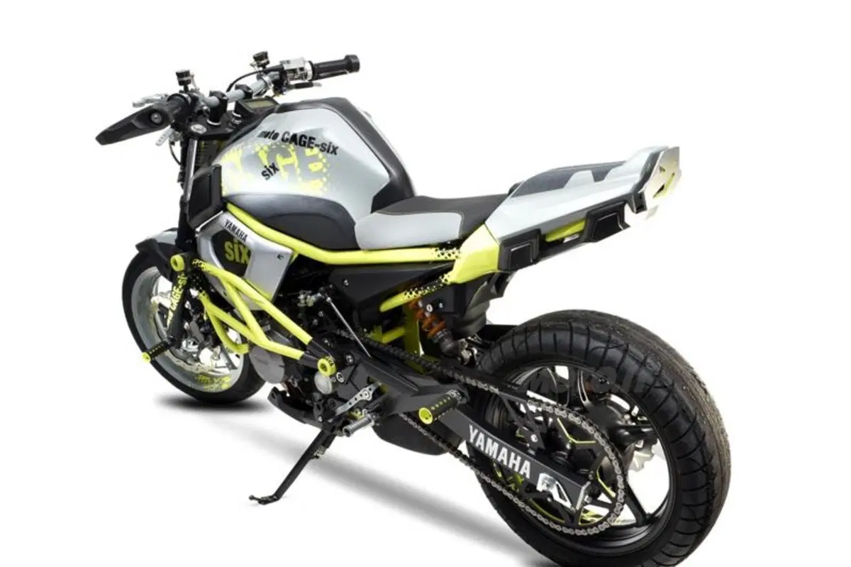 Intermot 2012: Yamaha, le altre novità: FZ8, XJ6, nuovo motore tre cilindri, concept e scooter! (15)