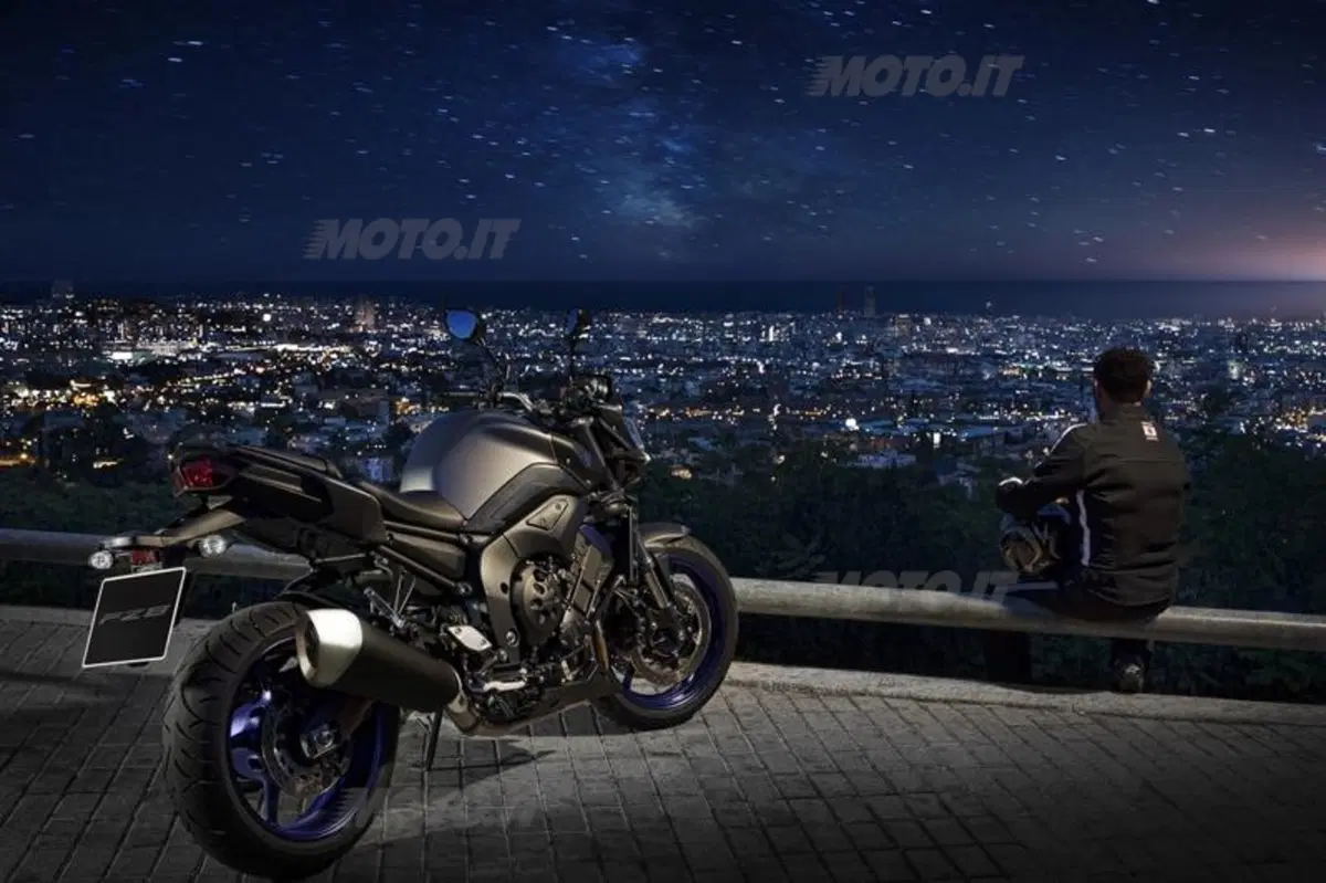 Intermot 2012: Yamaha, le altre novità: FZ8, XJ6, nuovo motore tre cilindri, concept e scooter! (34)