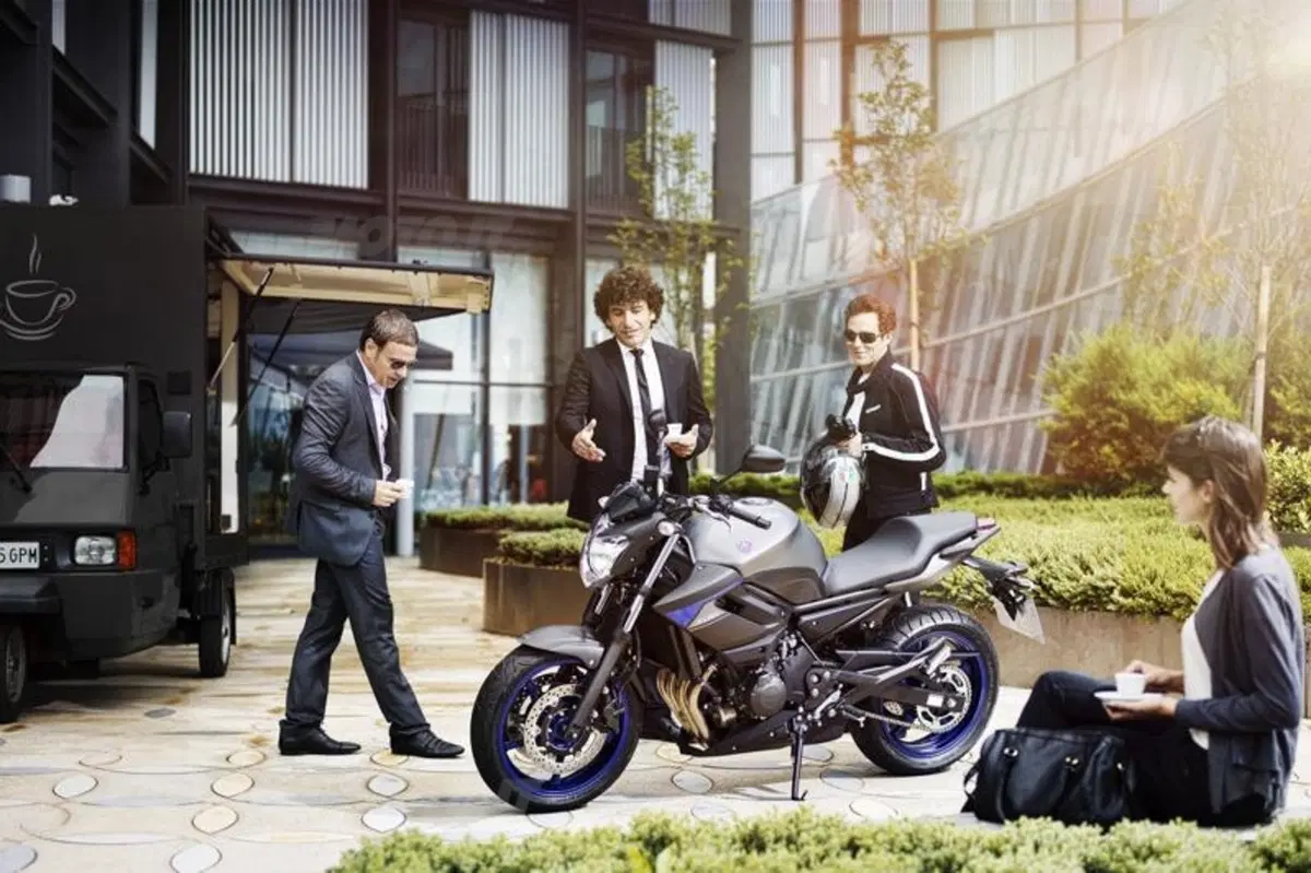 Intermot 2012: Yamaha, le altre novità: FZ8, XJ6, nuovo motore tre cilindri, concept e scooter! (38)