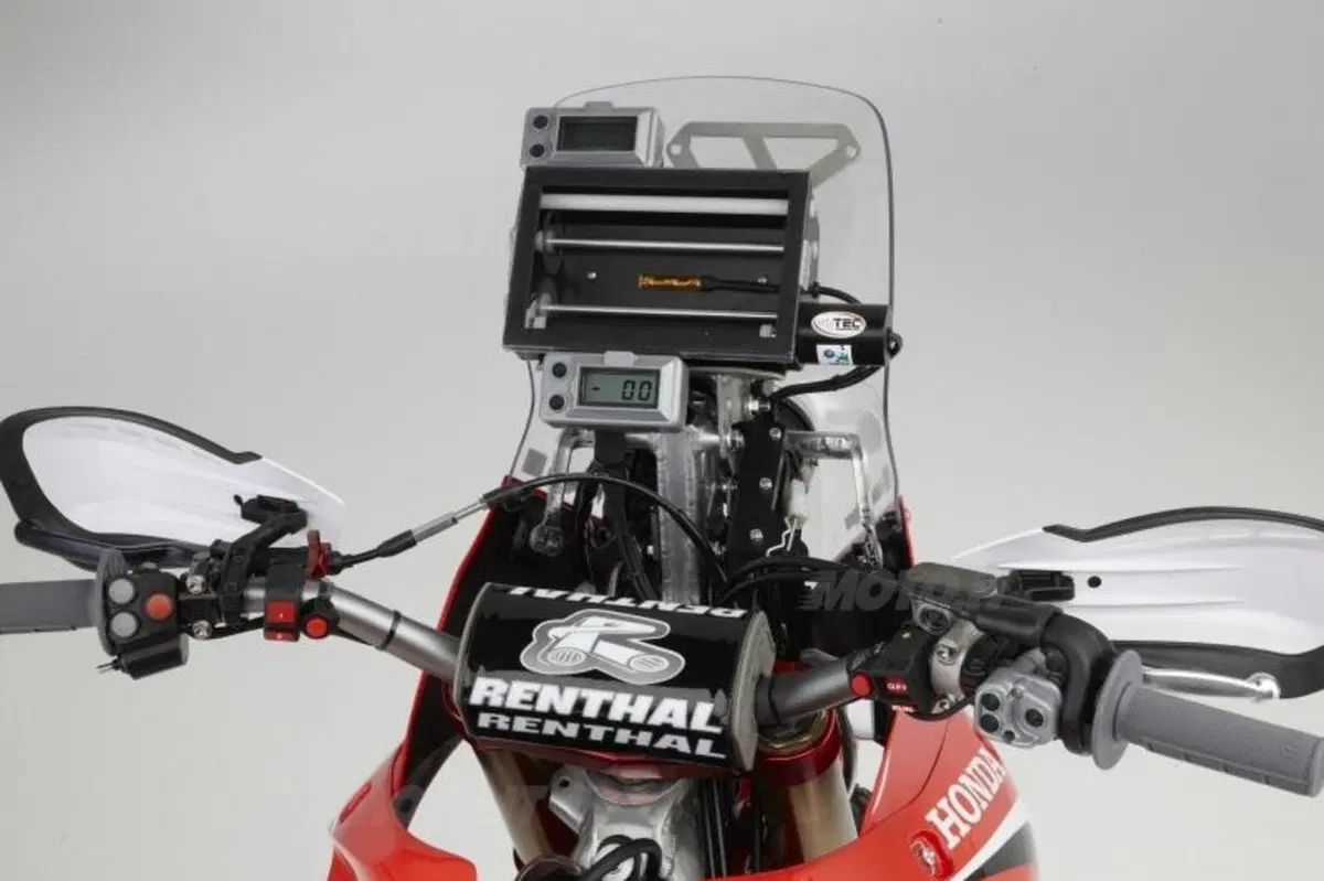 Intermot 2012: Honda svela la CRF450 Rally per la Dakar 2013 (6)