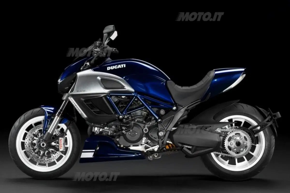 Intermot 2012: Ducati, nuove livree per Diavel, Panigale e Streetfighter (6)