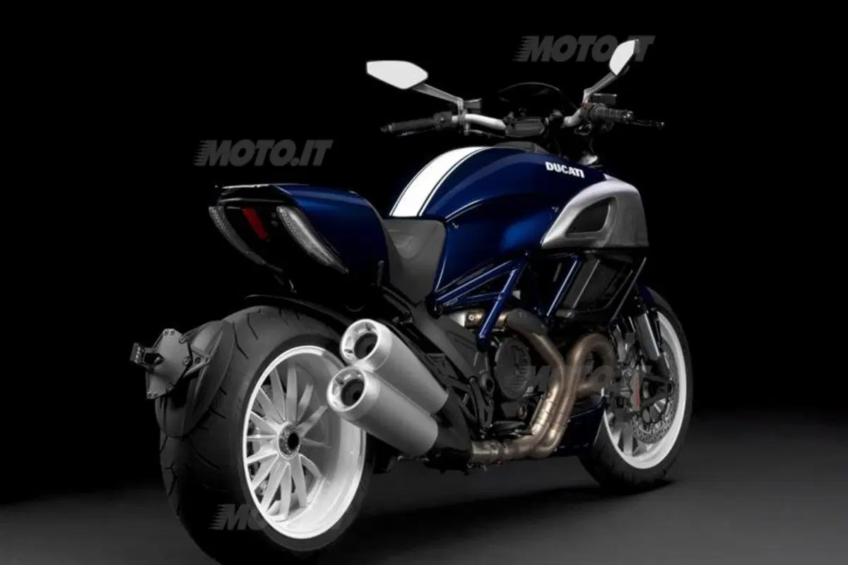 Intermot 2012: Ducati, nuove livree per Diavel, Panigale e Streetfighter (9)