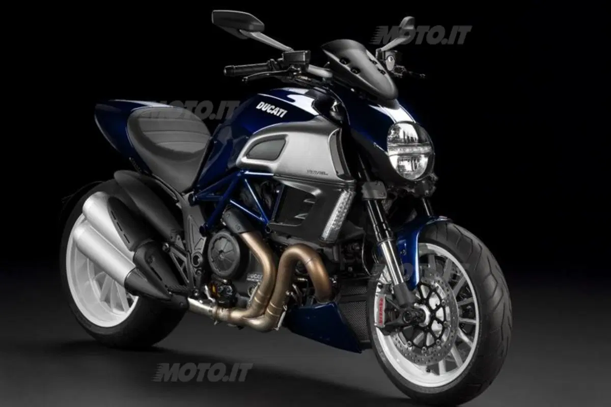 Intermot 2012: Ducati, nuove livree per Diavel, Panigale e Streetfighter (14)