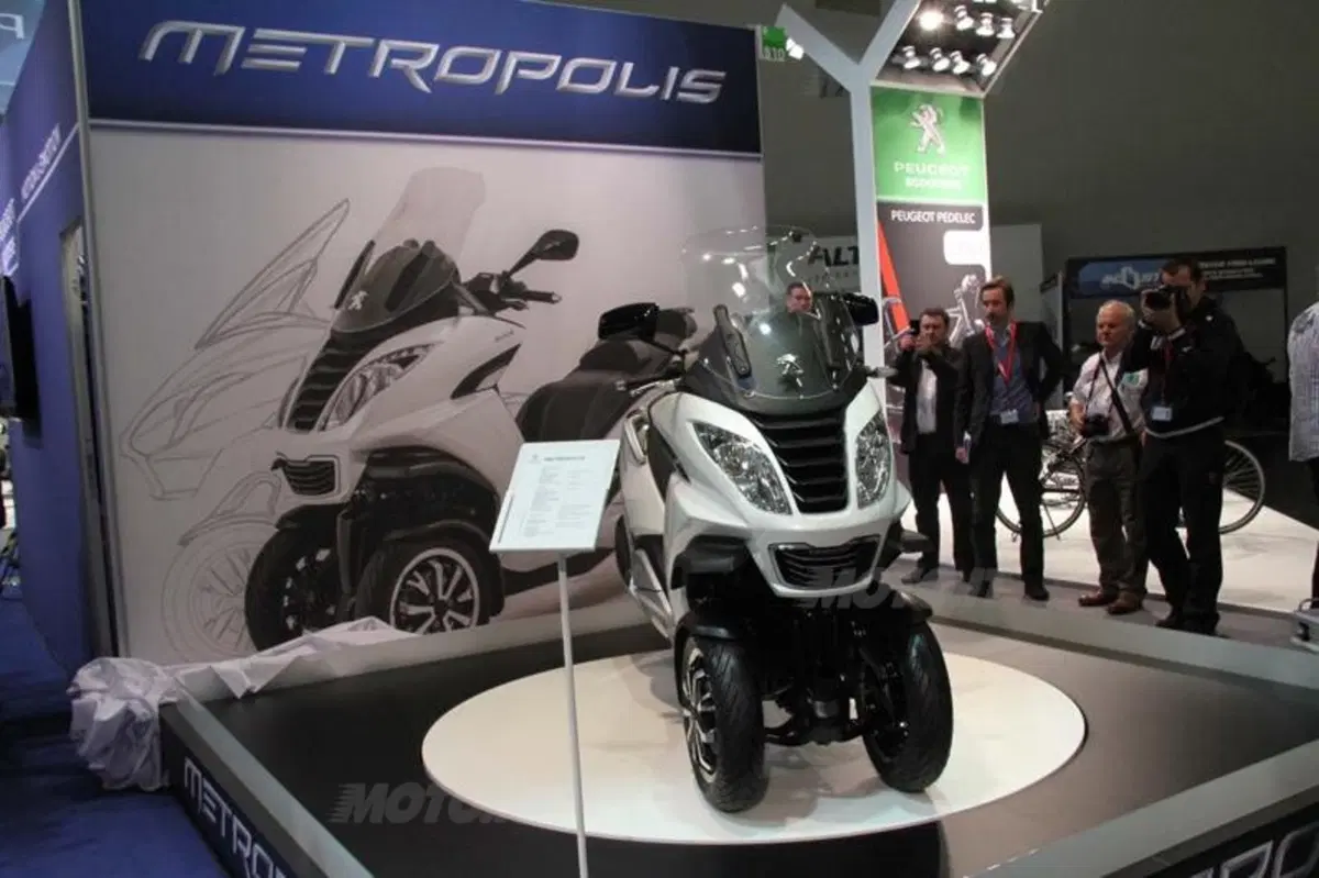 Intermot 2012: Peugeot Metropolis 400 (3)
